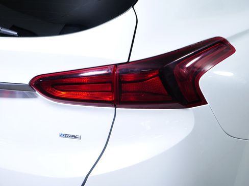 Used 2020 Hyundai Santa Fe SEL AWD/4WD image 17
