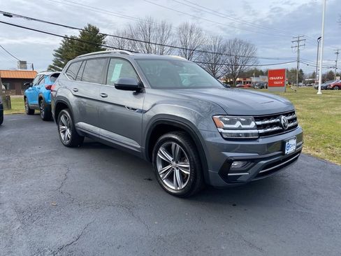 Used 2019 Volkswagen Atlas SE w/ Towing Package image 1