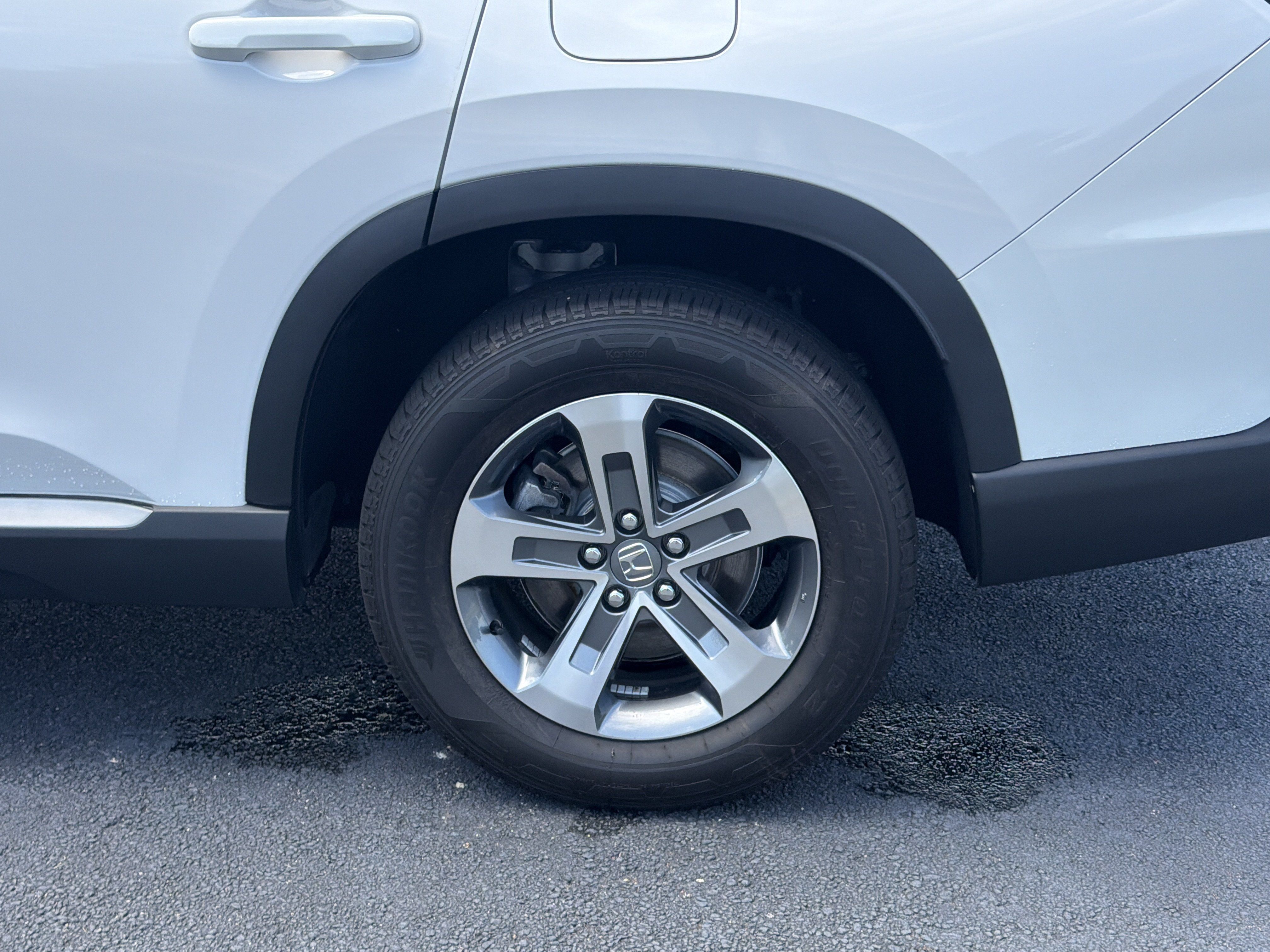 Used 2025 Honda Pilot EX-L image 35