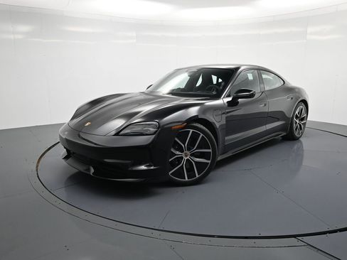 New 2026 Porsche Taycan image 28