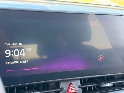 Used 2025 Kia Sportage EX FWD image 21
