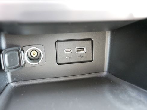 Used 2020 GMC Acadia SLE w/ Driver Convenience Package image 33