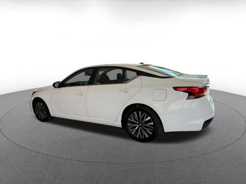 Used 2026 Nissan Altima 2.5 SV FWD image 10