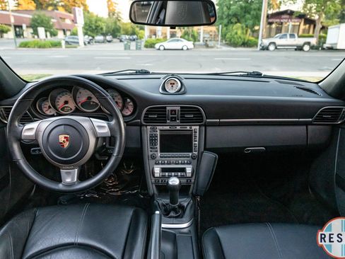 Used 2006 Porsche 911 Carrera S RWD image 7