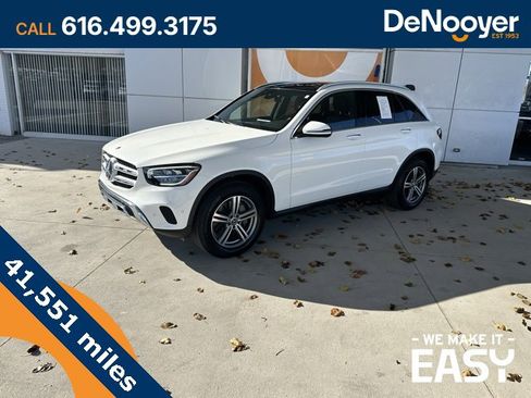 Used 2021 Mercedes-Benz GLC 300 GLC 300 image 1