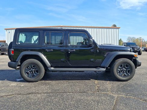 Used 2023 Jeep Wrangler Unlimited Sport AWD/4WD image 25