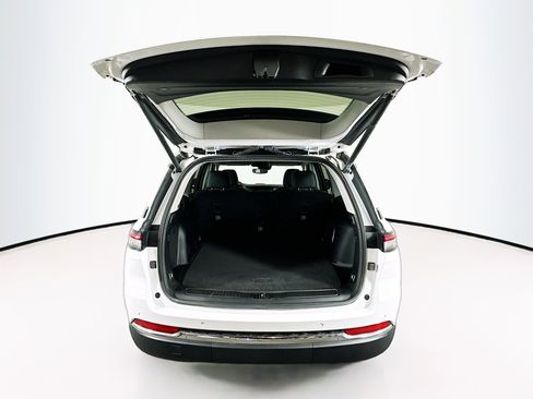 Used 2023 Jeep Grand Cherokee 4x4 image 30