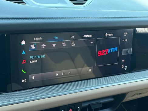 New 2025 Porsche Cayenne image 18