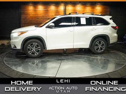 Used 2016 Toyota Highlander XLE FWD image 1