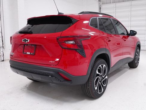 New 2026 Chevrolet Trax RS FWD image 5
