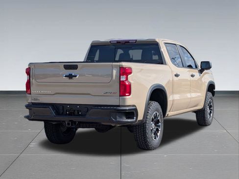 Used 2022 Chevrolet Silverado 1500 ZR2 w/ Technology Package AWD/4WD image 6