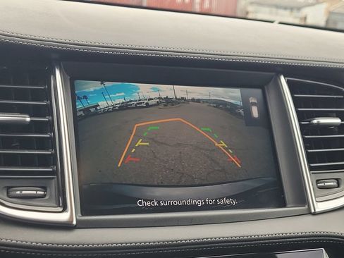Used 2021 INFINITI QX50 Luxe FWD image 18