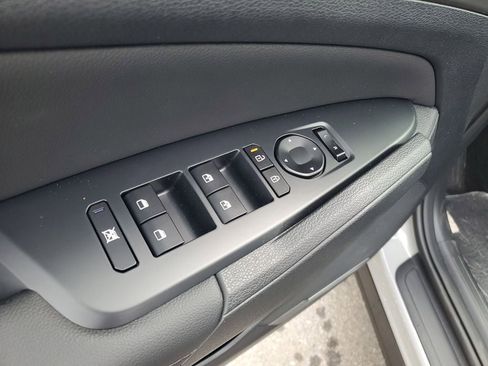 New 2026 Kia Sportage EX image 9