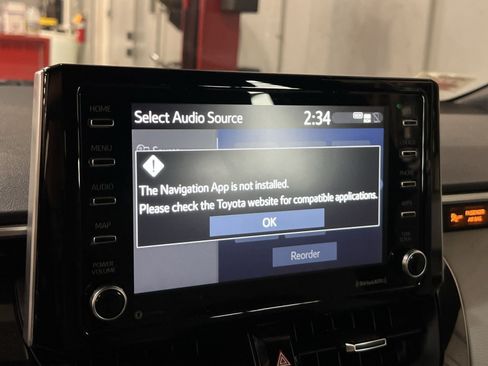 Used 2020 Toyota Corolla SE FWD image 19