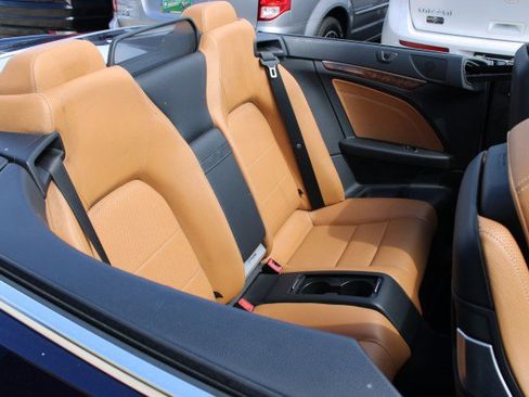 Used 2015 Mercedes-Benz E 550 Cabriolet image 12