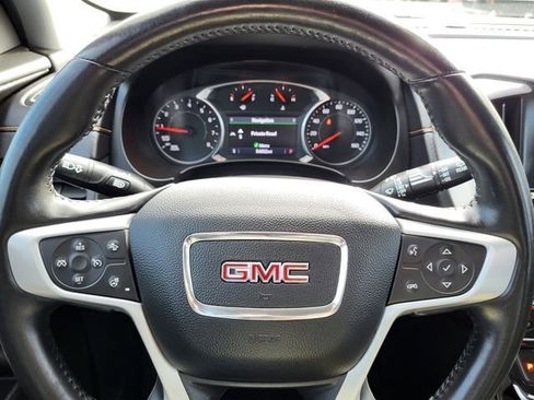 Used 2021 GMC Terrain SLT image 15