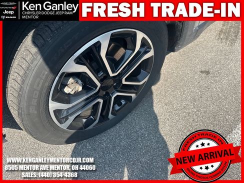 Used 2024 Jeep Compass Limited AWD/4WD image 5