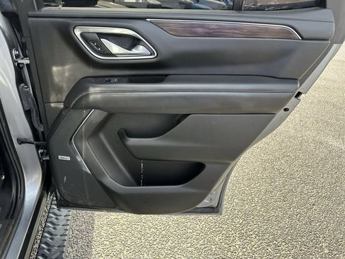 Used 2023 Chevrolet Tahoe Z71 w/ Luxury Package image 20