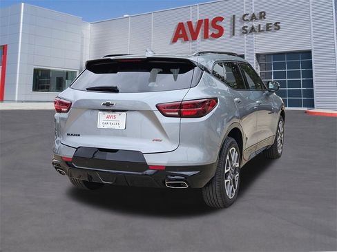 Used 2025 Chevrolet Blazer RS image 6