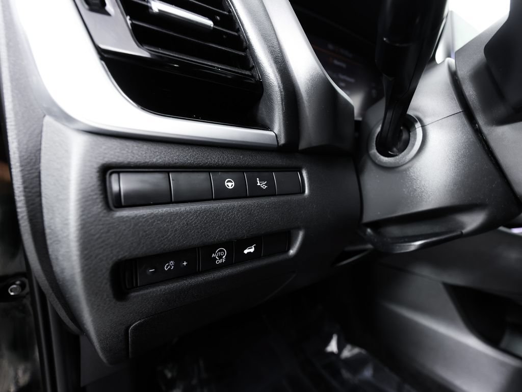 Used 2025 Nissan Rogue SL w/ SL Premium Package AWD/4WD image 25