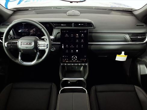 New 2026 GMC Terrain Elevation w/ Elevation Premium Package image 3