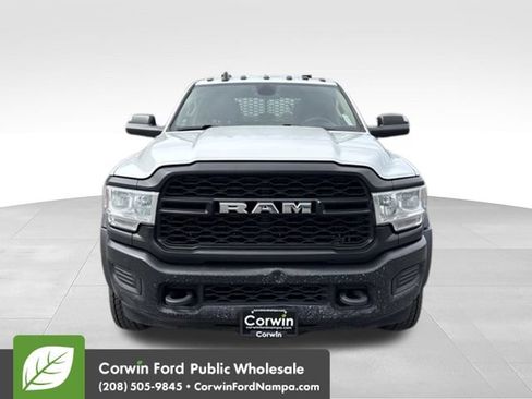 Used 2020 RAM 5500 Tradesman w/ Max Tow Package AWD/4WD image 2