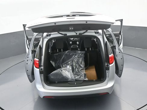 New 2026 Chrysler Voyager LX image 64