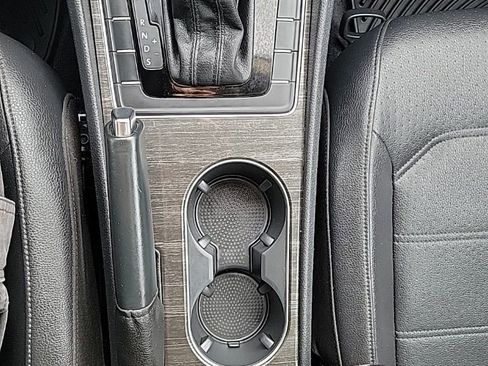 Used 2016 Volkswagen Passat 1.8T SE image 10