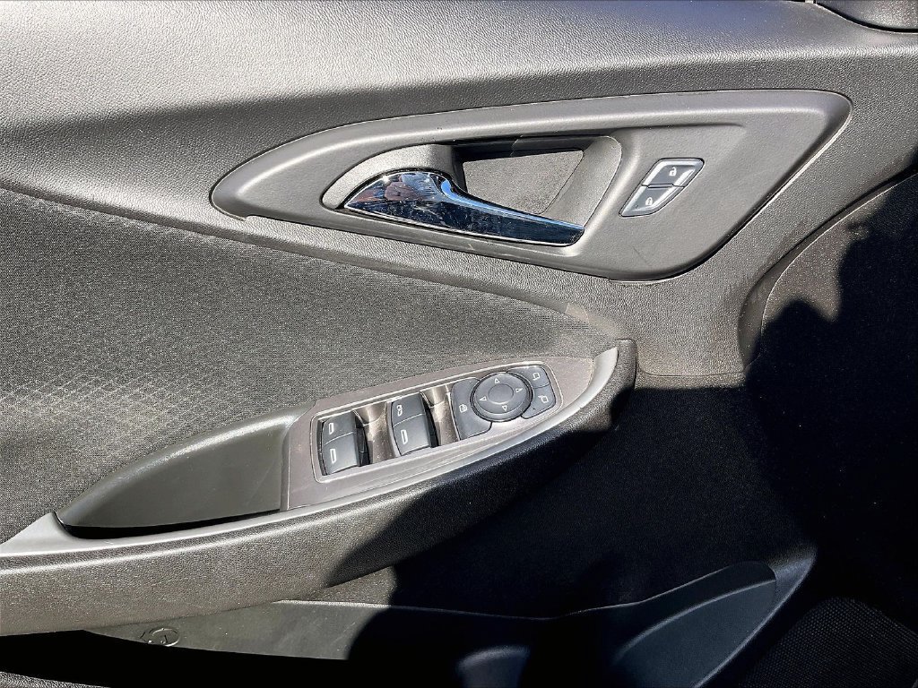 Used 2025 Chevrolet Malibu LT FWD image 36
