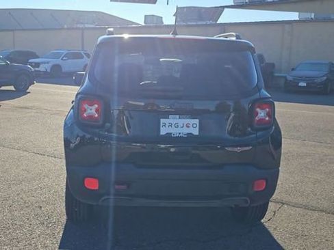 Used 2018 Jeep Renegade Trailhawk w/ UConnect 8.4 Nav Group AWD/4WD image 3