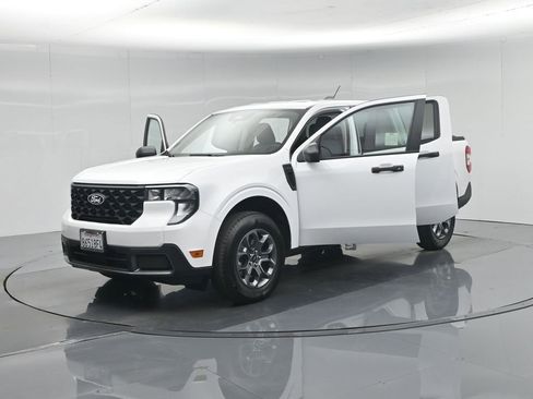 Certified 2025 Ford Maverick XLT w/ 4K Tow Package AWD/4WD image 31