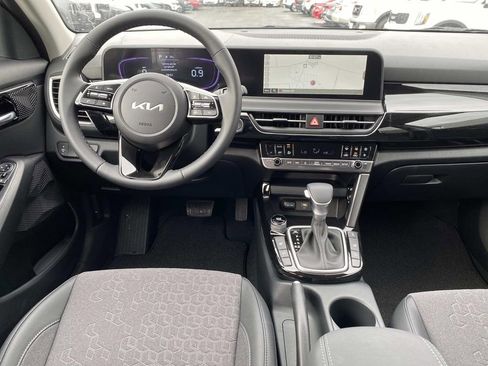 New 2026 Kia Seltos S AWD/4WD image 8