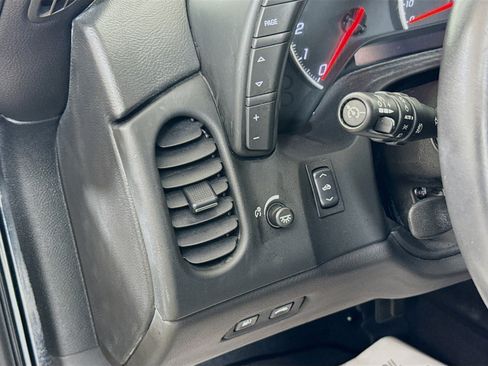 Used 2009 Chevrolet Corvette Convertible w/ Preferred Equipment Group RWD image 10