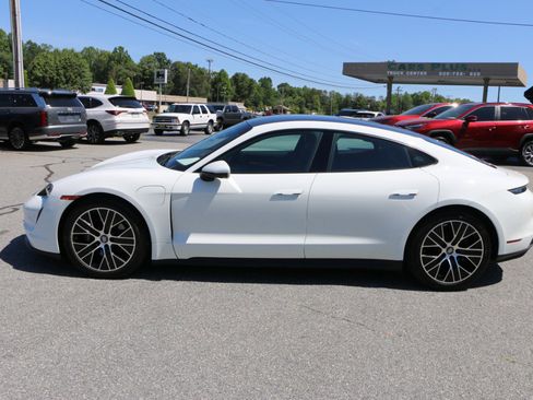 Used 2021 Porsche Taycan RWD image 2