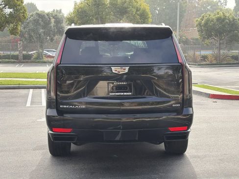 Used 2023 Cadillac Escalade ESV Sport image 5