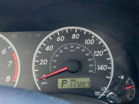 Used 2012 Toyota Corolla LE FWD image 16