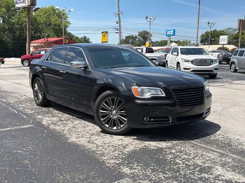 Used 2014 Chrysler 300 C AWD/4WD image 1
