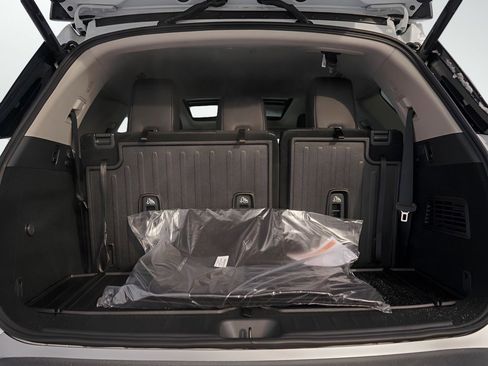 New 2025 Nissan Pathfinder Platinum image 8