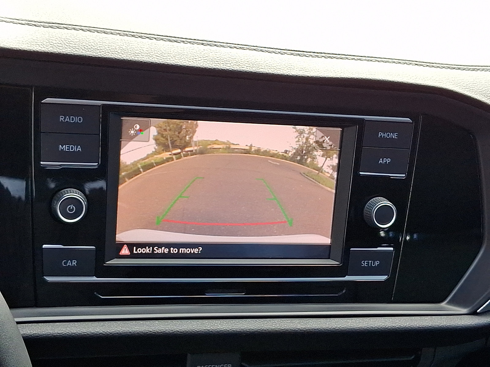 Used 2019 Volkswagen Jetta SE FWD image 18