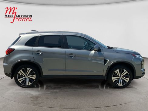 Used 2022 Mitsubishi Outlander Sport SE FWD image 4