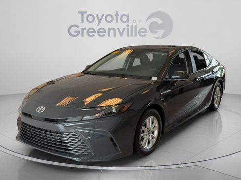 Used 2025 Toyota Camry LE w/ Convenience Package FWD image 1