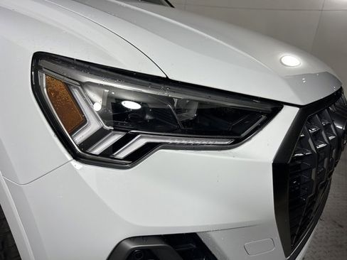 Used 2025 Audi Q3 2.0T Premium Plus w/ Premium Plus Package image 34