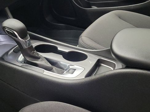 Used 2025 Chevrolet Malibu LS FWD image 26