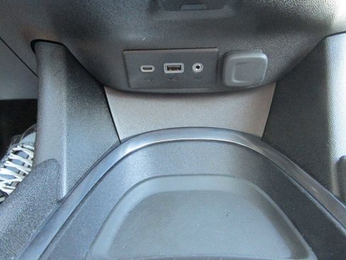 Used 2024 Chevrolet Malibu LT image 20