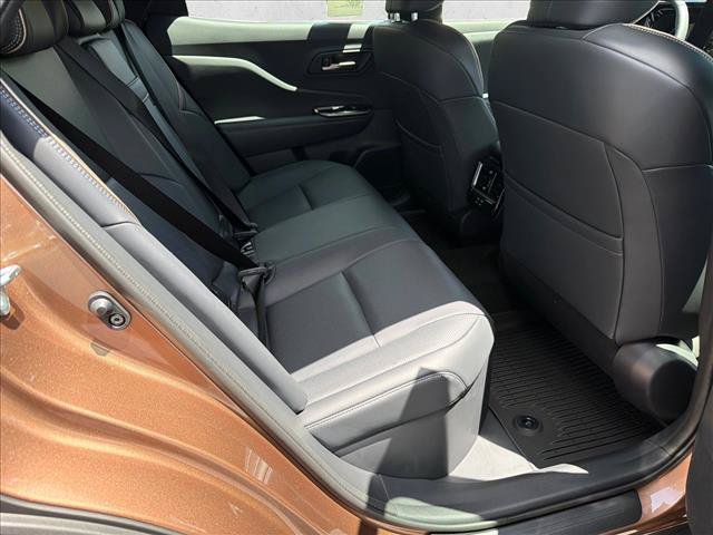 Used 2026 Toyota Crown AWD/4WD image 15