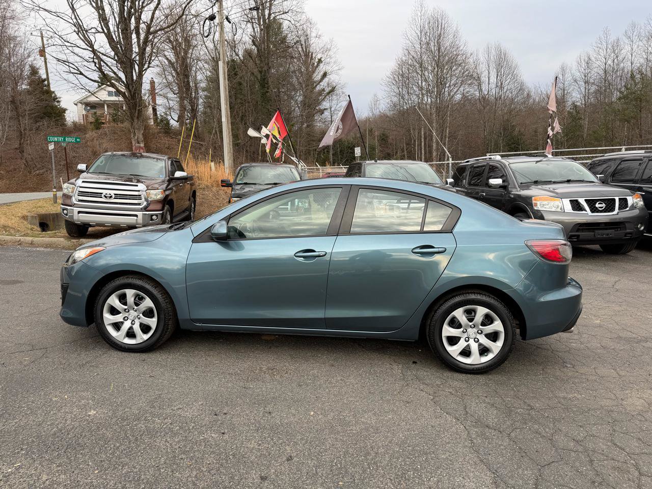 Used 2010 MAZDA MAZDA3 i Sport FWD image 4