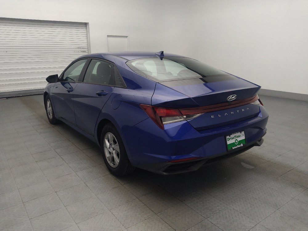 Used 2021 Hyundai Elantra SE w/ Cargo Package FWD image 5