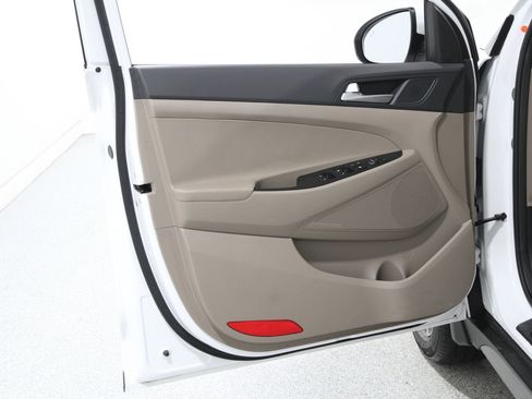 Used 2021 Hyundai Tucson SEL image 4