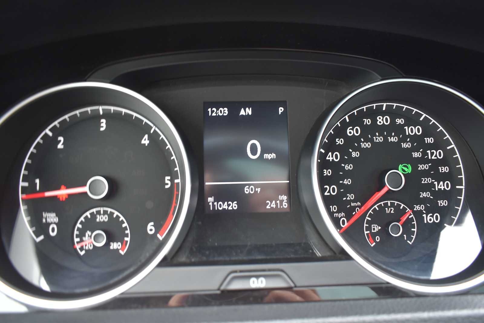 Used 2015 Volkswagen Golf TDI SEL FWD image 26