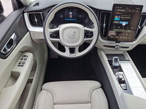 New 2026 Volvo XC60 B5 Ultra w/ Protection Package Premier AWD/4WD image 7
